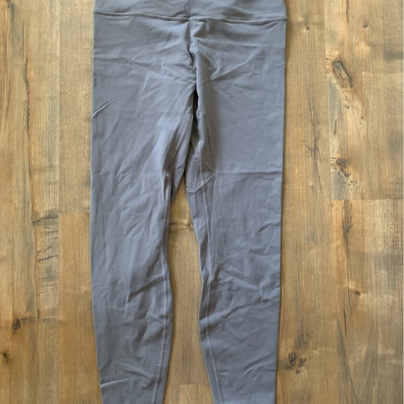 Lululemon winder under leggings in size 12 - Picture 3 of 6